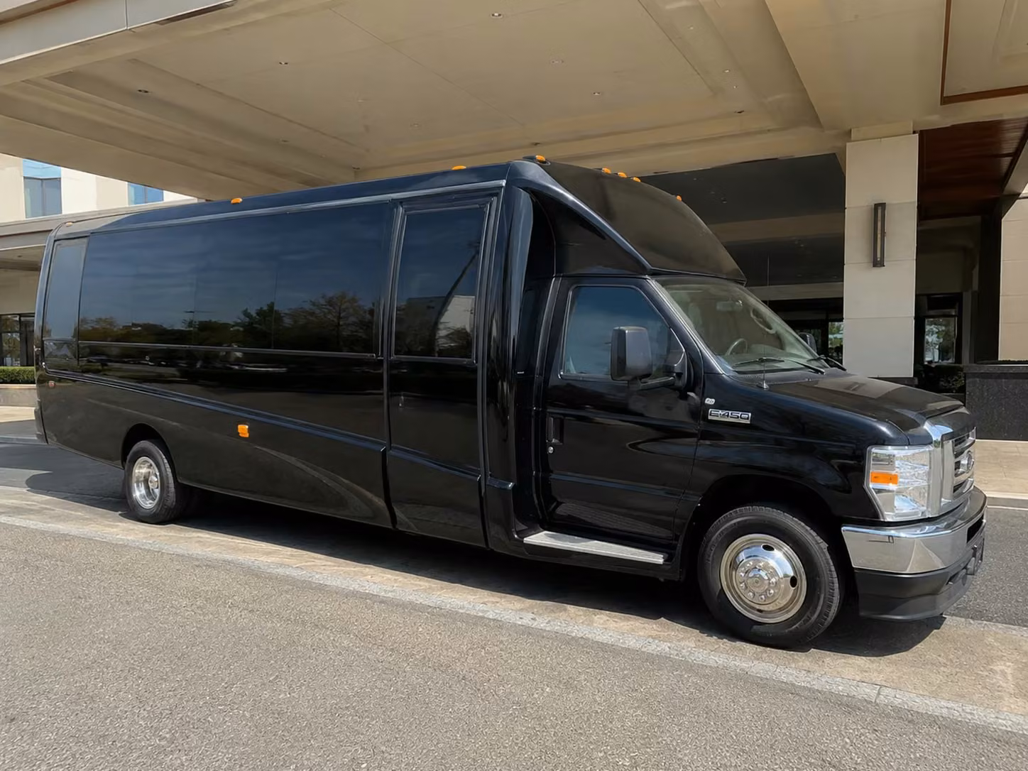 party buses and minibuses for beaumont prom night groups of every size